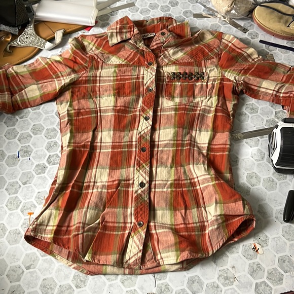 Mudd Tops - Mudd XS Red Green Tan Short Sleeve Button Up Collared Top